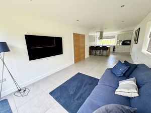 Open Plan Living - click for photo gallery